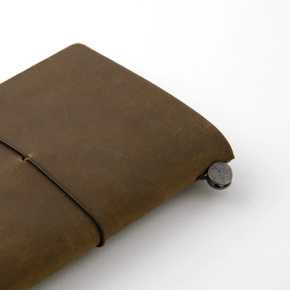 Traveler´s Company - Notebook Olive Passport Size (læderomslag)