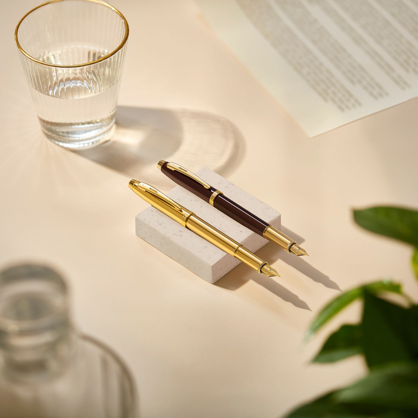 Sheaffer 100 Glossy Coffee Brown med PVD-gulddetaljer