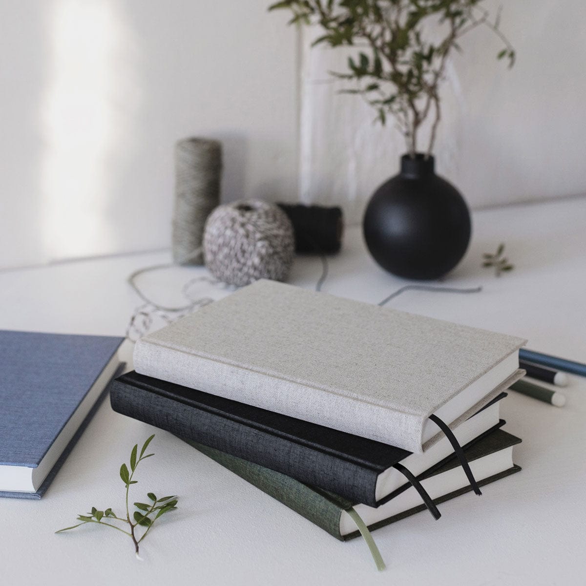 PaperStyle Paperstyle NOTEBOOK A5 256p. Plain Dark Denim